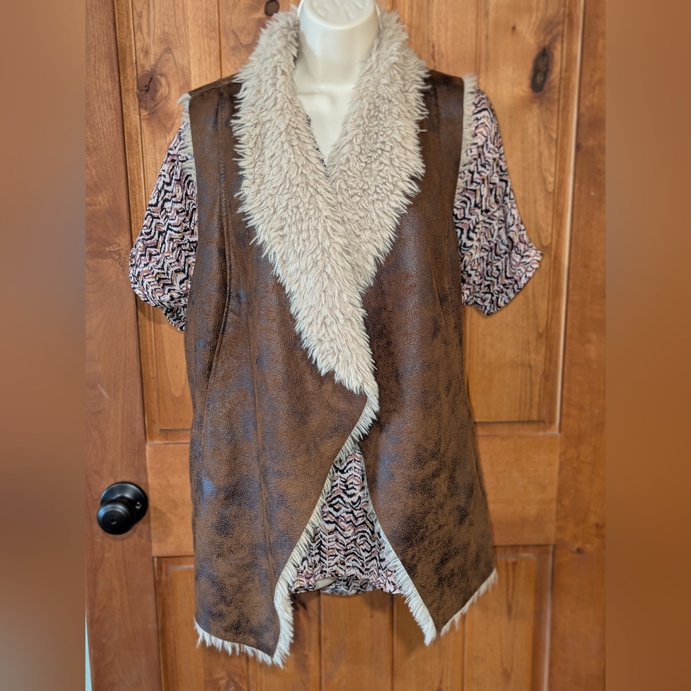 Maurices Brown‎ and Cream Faux Fur Vest